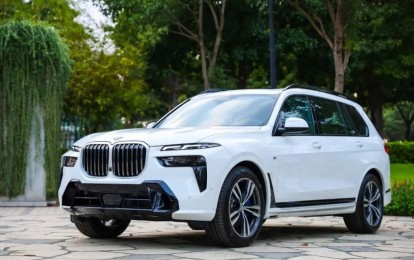 Đại lý tiết lộ BMW X7 2025 có thể về Việt Nam vào tháng 10, nâng cấp gói an toàn ADAS